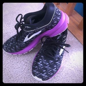 Brooks Launch 5 (Size 9)